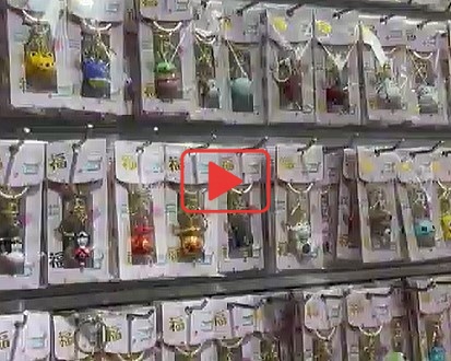 招き猫ストラップ